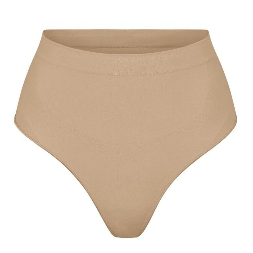 Skims Seamless Sculpt Mid Waist Thong Small